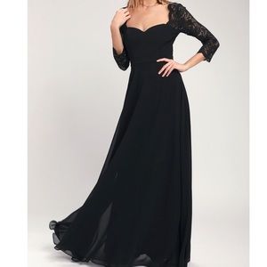 Stilson Black Lace Three-Quarter Sleeve Maxi Dress